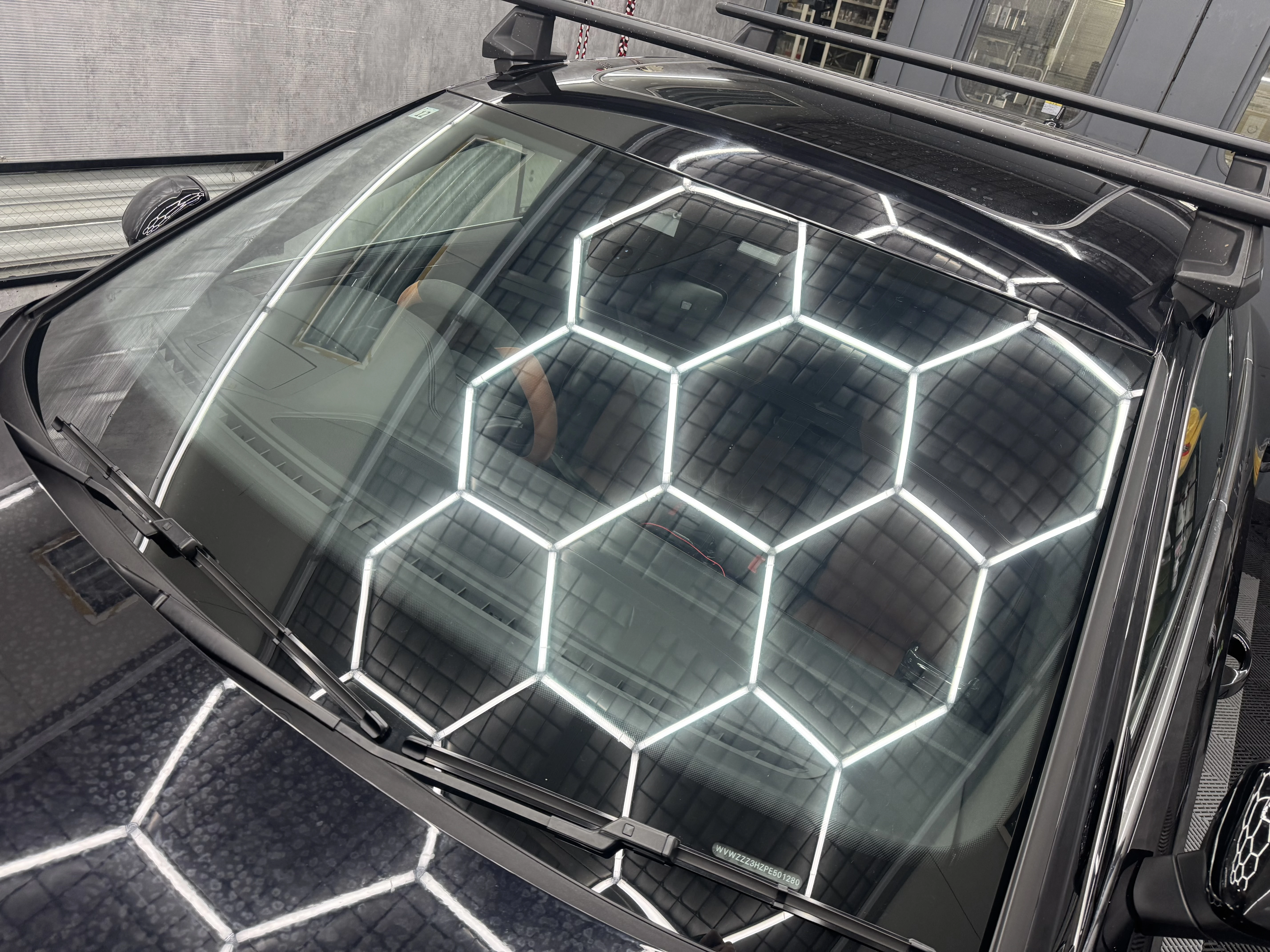 安全性と快適性を両立する！ifカットフィルムで実現する車の進化
