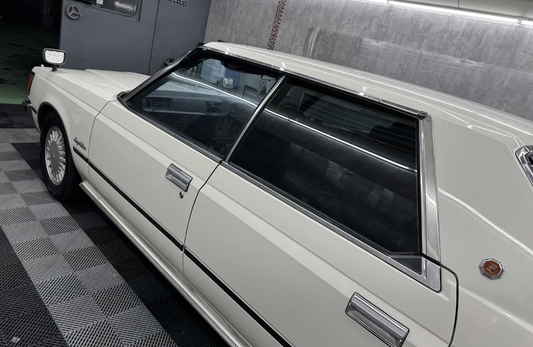 あなたの愛車を最高の形で守る| 茨城県土浦市のカーフィルムならワンステップワークス